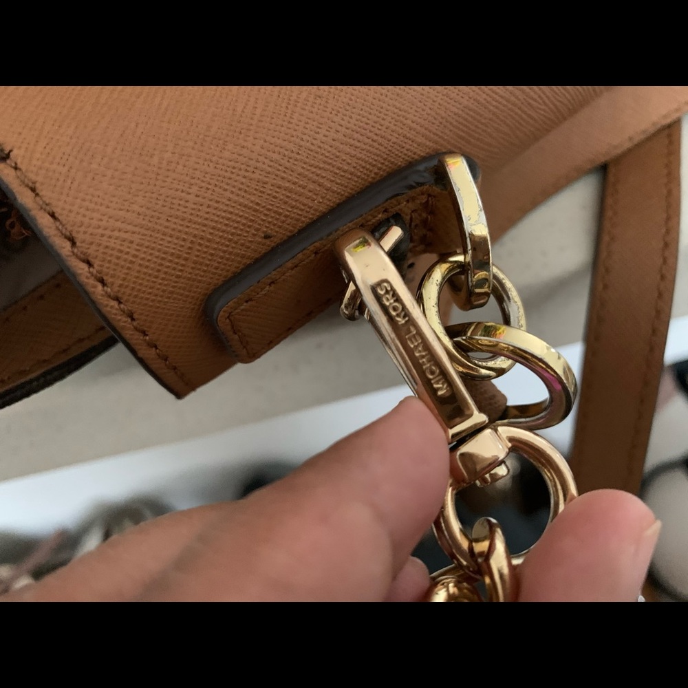 Michael Kors bag - Picture 6 of 11